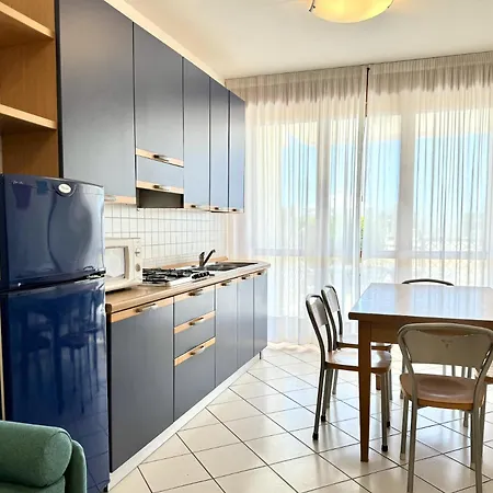Emy Fronte Mare-carraro Immobiliare Jesolo-family