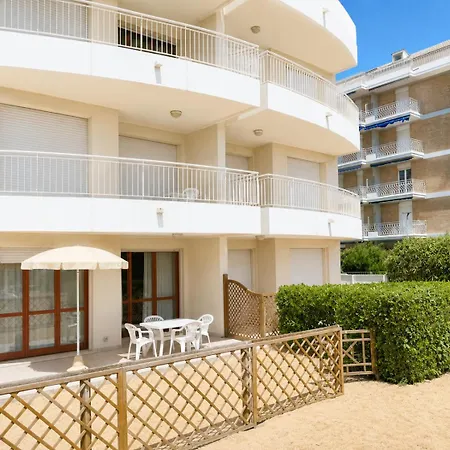 Emy Fronte Mare - Carraro Immobiliare - Family
