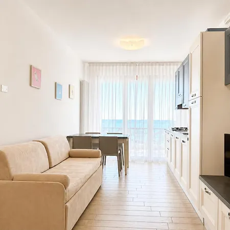 Emy Fronte Mare - Carraro Immobiliare - Family *